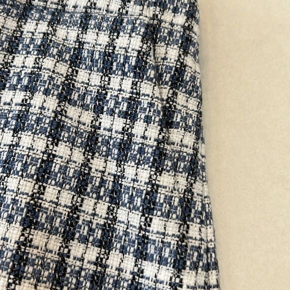 Loft plaid blue white twill shorts Size 14 EUC - Picture 3 of 7